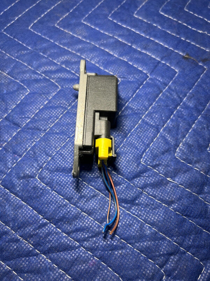 1998-2000 Volvo V70R V70 S70 Body Control Module Unit Sensor 9472729 OEM #70EM