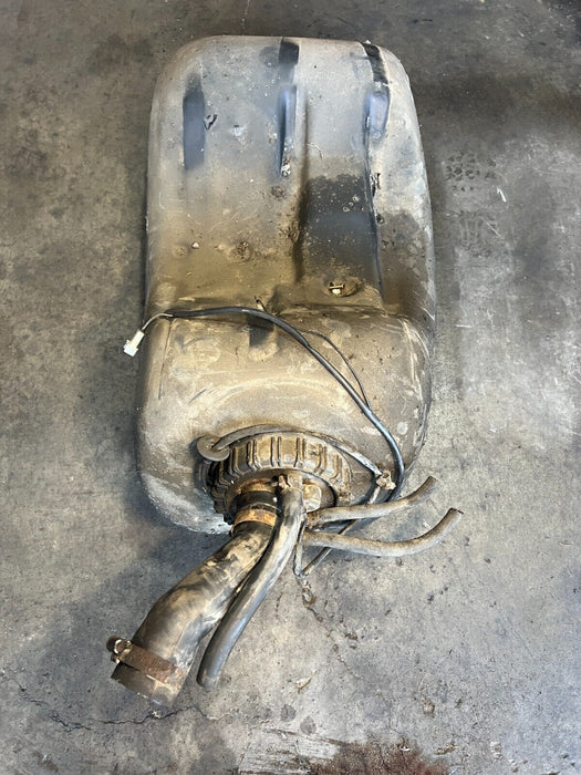 1984-1989 Volvo 740 760 Sedan Diesel Gas Fuel Petrol Tank Assembly OEM #1597EM