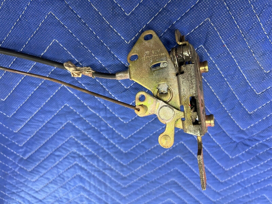 1983-1985 Porsche 944 Driver Left LH Door Lock Latch Actuator OEM #1796EM