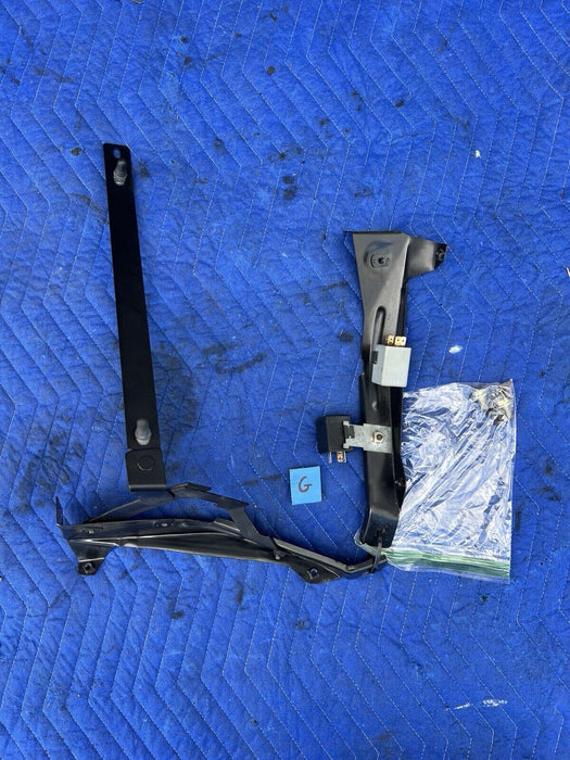 1986-1993 Volvo 240 244 245 Knee Bolster & Dash Bracket w/ Relays OEM #3801E