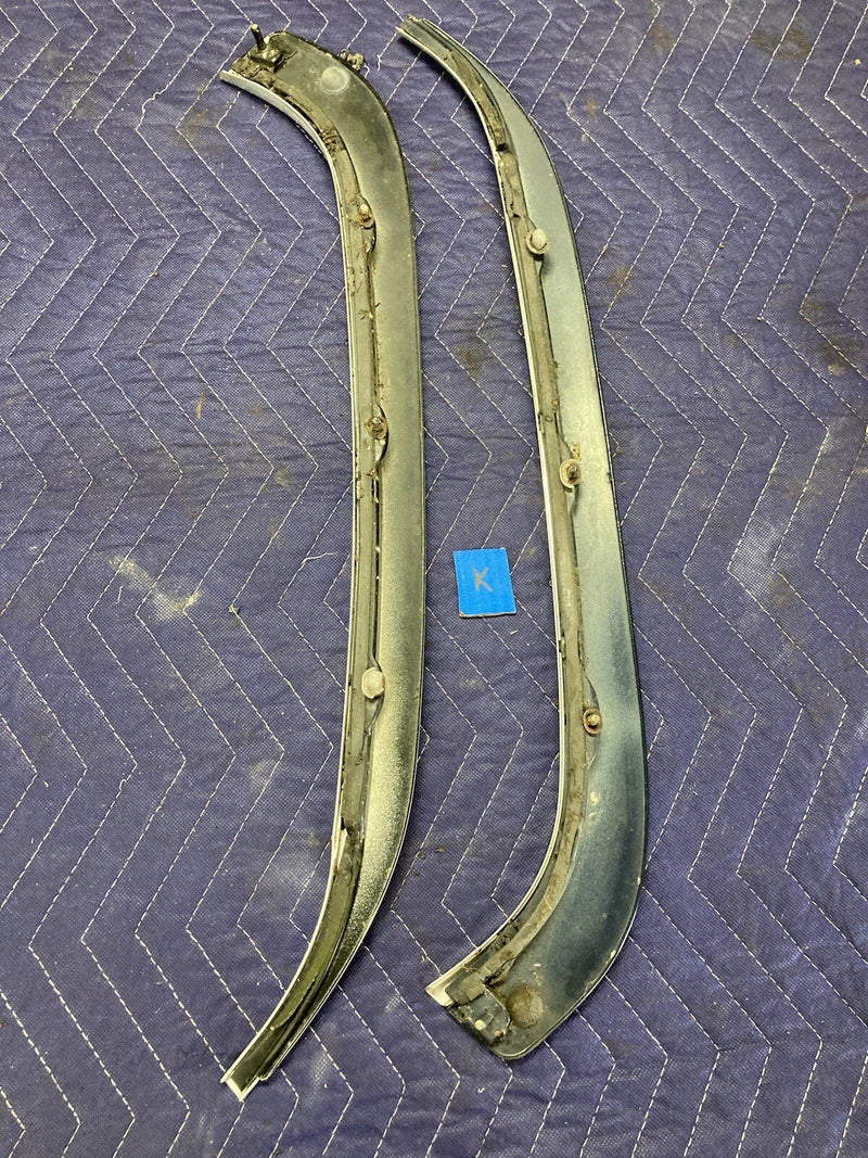 1984-1991 BMW 318i 325i E30 Pair Rear Window Tim C Pillar Air Outlet OEM #2614M