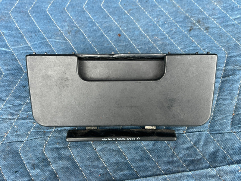 1992-1995 Volvo 940 740 Center Dashboard Fuse Box Cover Storage Cubby OE #3239EM