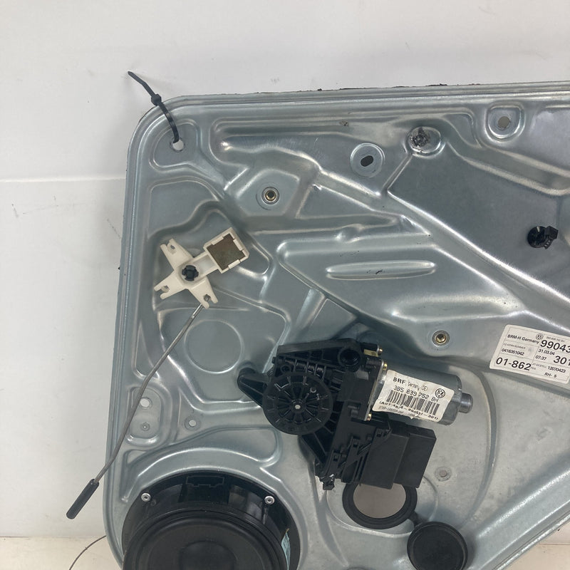 2001-2005 Volkswagen Passat Window Regulator Rear Right Motor OEM #5561M