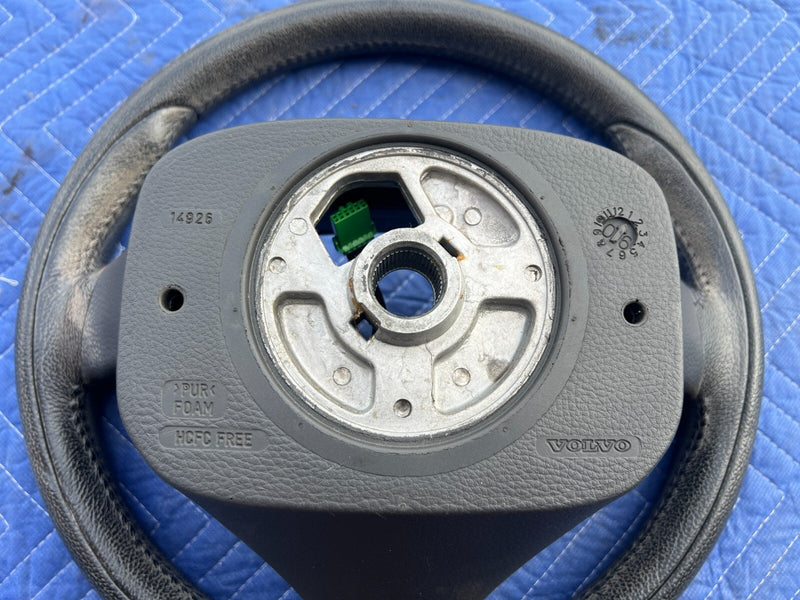 2005-2007 Volvo S60R V70R Steering Wheel Assembly w/ Controls 30776480 OE#1033EM