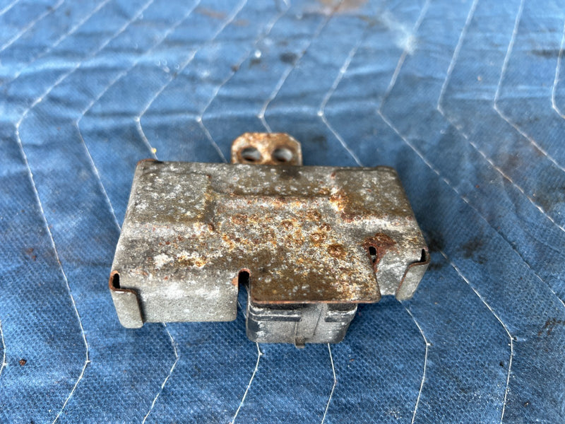 1989-1995 Volvo 740 940 Sedan Ignition Starter Switch Control Module OEM #3696EM