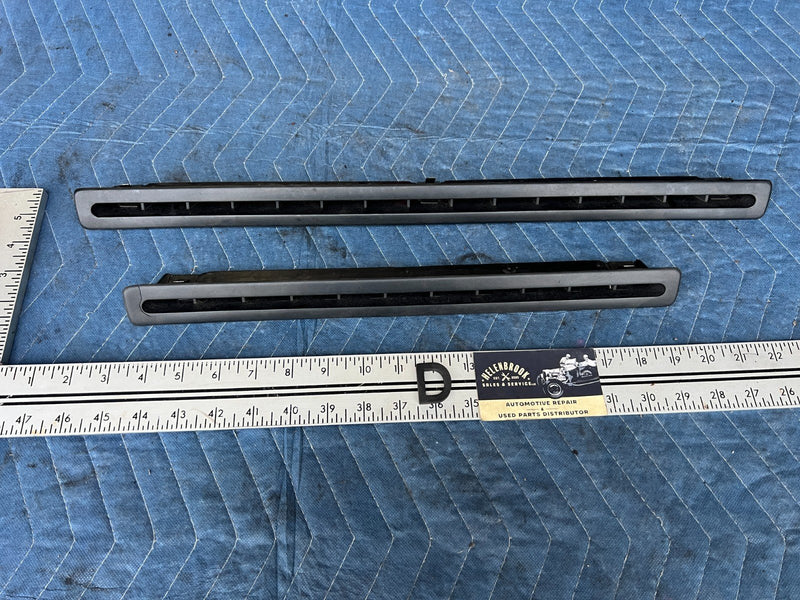 1989-1995 Volvo 740 940 Sedan Front Dash Heat Defrost Duct Vent Set OEM #3830EM