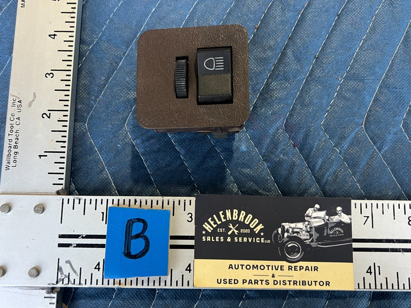 1983-1985 Porsche 944 Dash Headlight Lamp Control Dimmer Button Switch OE#2430EM