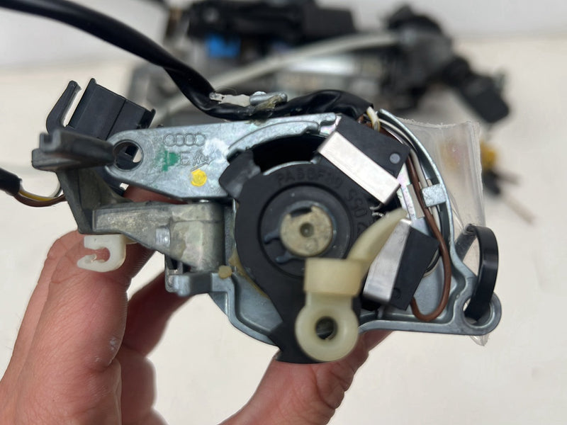 1996-2003 Audi S8 D2 A8 Gauge Cluster Steering Column Rear Lock & Key OE #6446EM