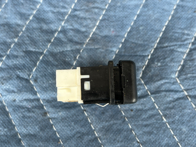 1993-1997 Volvo 850 850R Window Lock Switch 9148483 OEM #4453E