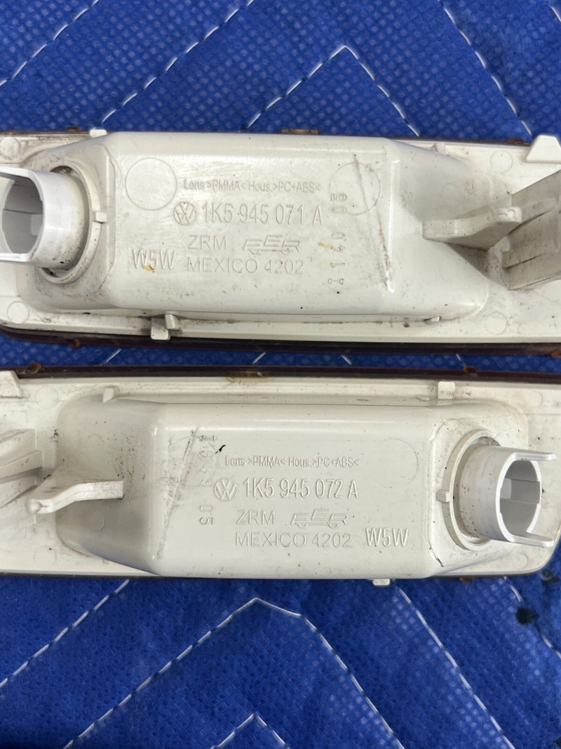 2006-2010 VW Jetta 2.5L LH & RH Front Fender Marker Light OEM 1K5945071A #61MC
