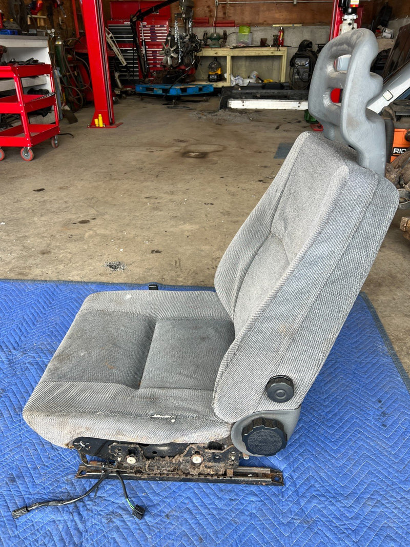1989-1995 Volvo 740 940 Sedan Front Driver Left LH Cloth Seat Gray OEM #3647EM