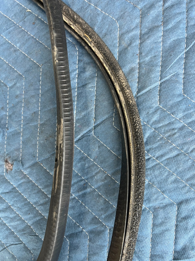 1986-1993 Volvo 240 244 *Sedan Only* Rear Trunk Deck Lid Seal Gasket OEM #4466EM