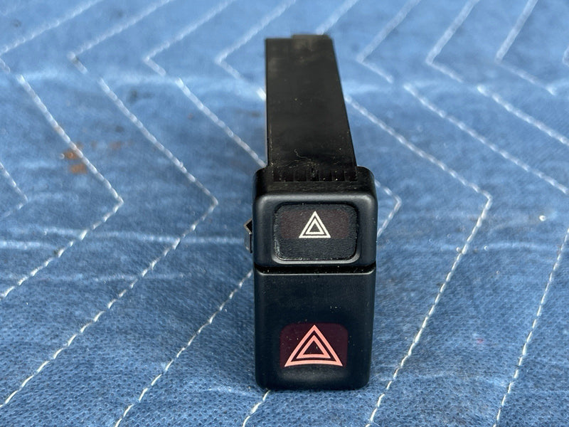 1993-1997 Volvo 850 850R Hazard Emergency Flasher Light Switch 9125204 OE #4459E