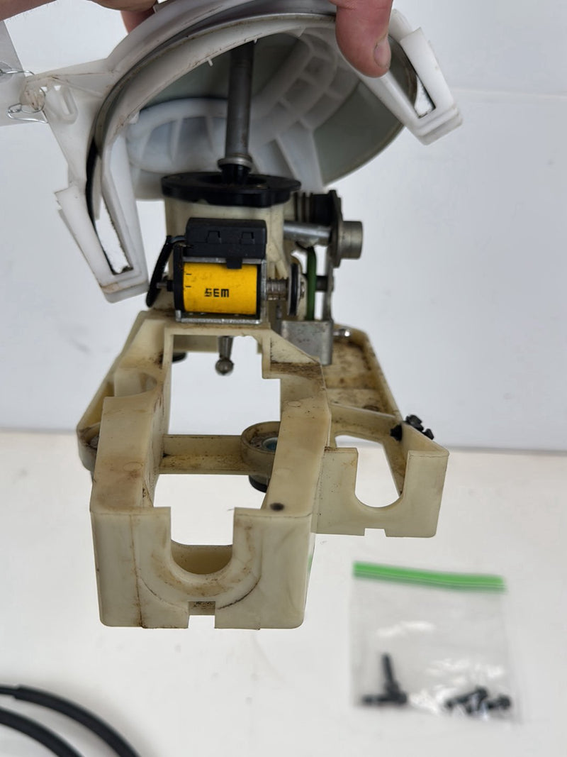 2005-2007 Volvo S60R V70R M66 6 Spd AWD Manual Shifter Assembly 30759425 OEM
