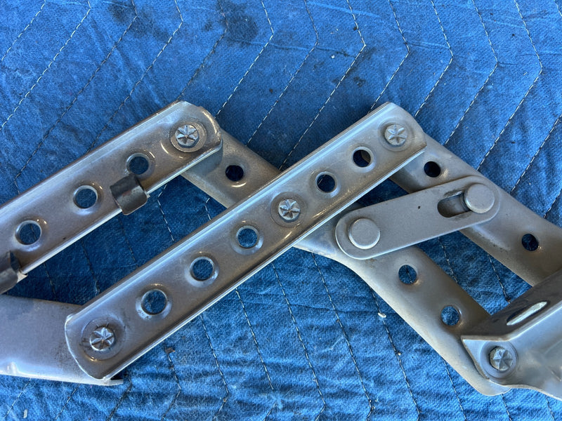 1986-1993 Volvo 240 244 Sedan Right & Left Trunk Deck Lid Hinge Pair OEM #4347EM