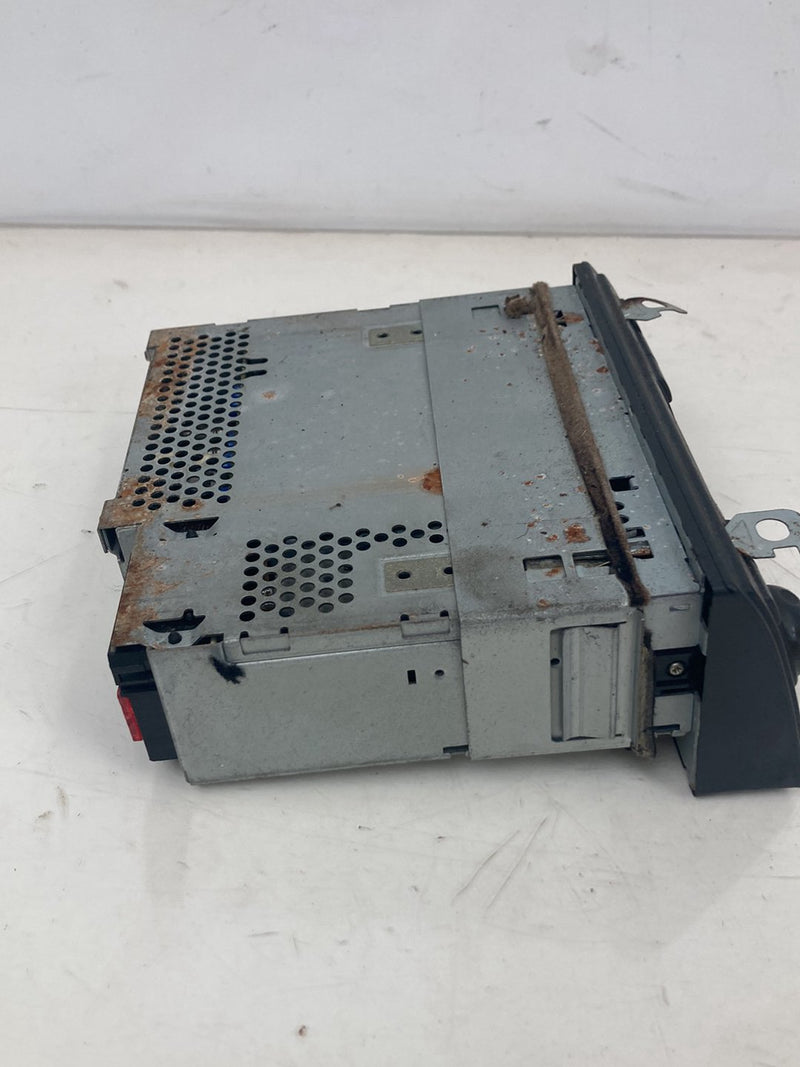 1999-2004 Land Rover Discovery II L550 Cassette AM FM Radio XQD101390LNF OEM #5054M