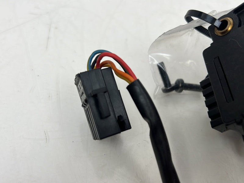 1993-1997 Volvo 850 Steering Column Wiper Stalk Switch 9128367 OEM