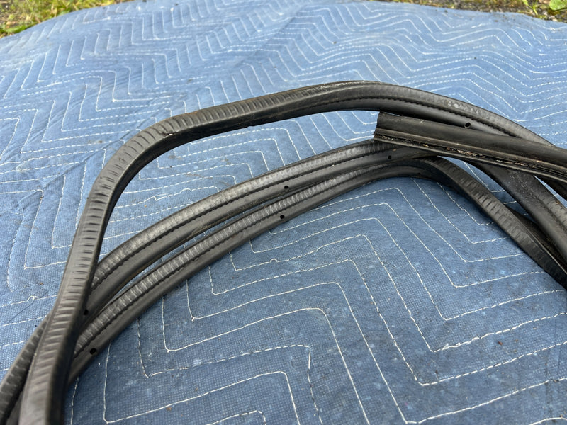 1986-1993 Volvo 240 244 Sedan Rear Trunk Deck Lid Seal Gasket Guard OEM #4220EM