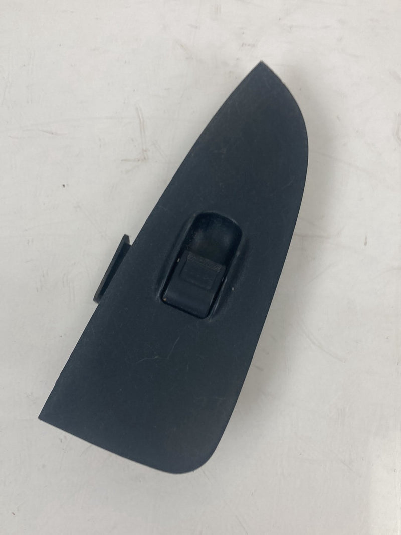2002-2004 Honda CR-V RD2 Power Window Switch Rear Left OEM #5107M