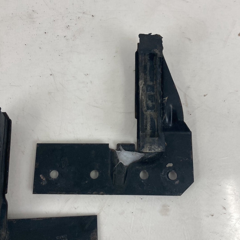 1995-1998 Chevrolet Silverado 2500 GMT400 Radiator Support Bracket OEM