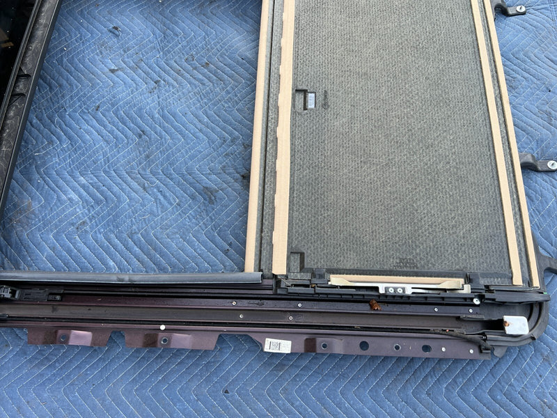 2011-2017 BMW X3 F25 Sunroof Assembly Glass & Track w/ Hardware OEM #2270EM