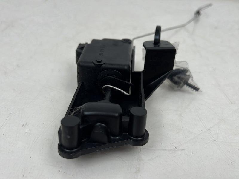 1993-1997 Volvo 850 Gas Fuel Door Lock Actuator Release 3509749 OEM