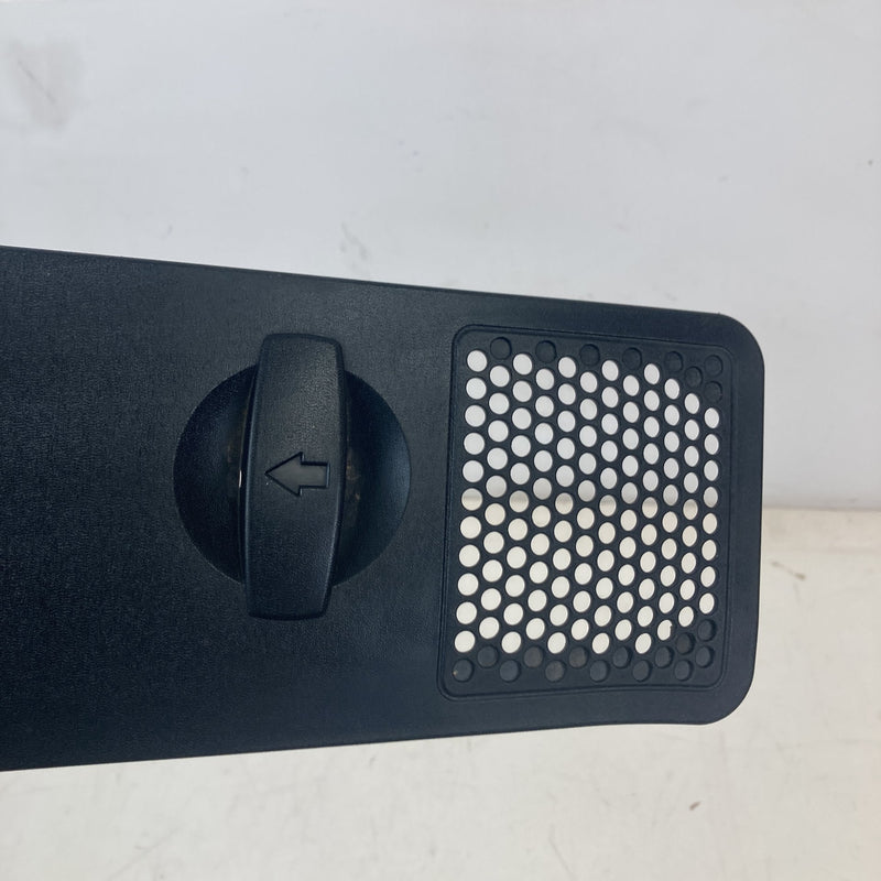 2001-2005 Volkswagen Passat Battery Cover OEM #5525M