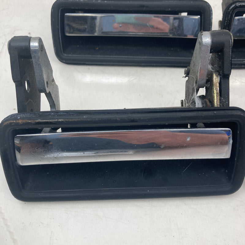 1981-1985 Volvo 240 245 Door Handle Exterior 1202430 431 3540 728 829 OEM