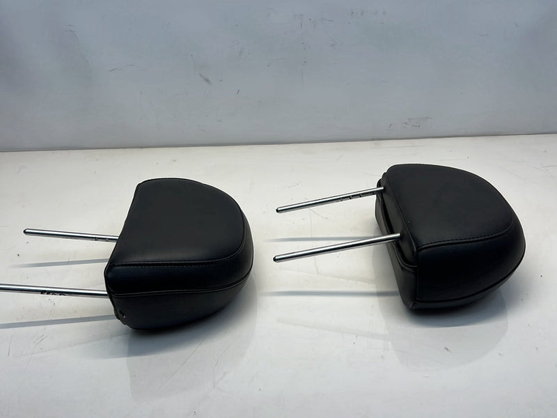 2012 Chevrolet Captiva Sport - Headrest