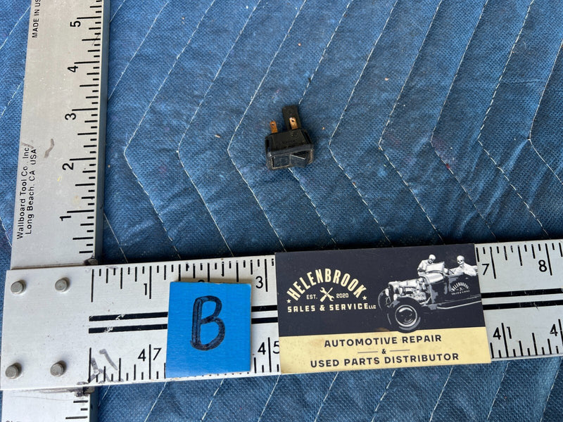 1983-1985 Porsche 944 Side Mirror Crossover Switch Control Button OEM #2452EM