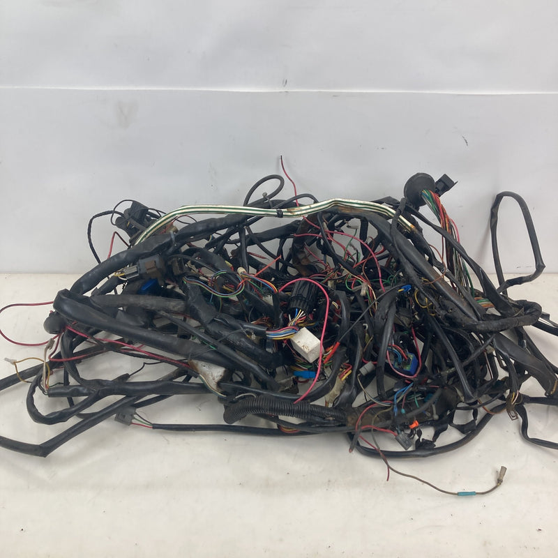 1981-1985 Volvo 240 245 Body Wiring Harness Relays Fuse OEM
