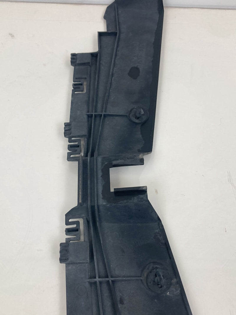 1992 Volvo 940 944 - Radiator Support Bracket PN: 1392604