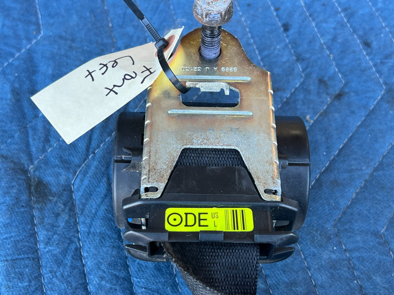 2000-2005 BMW 330xi 325xi E46 Front Driver Left Seat Belt Retractor OEM #4823EM