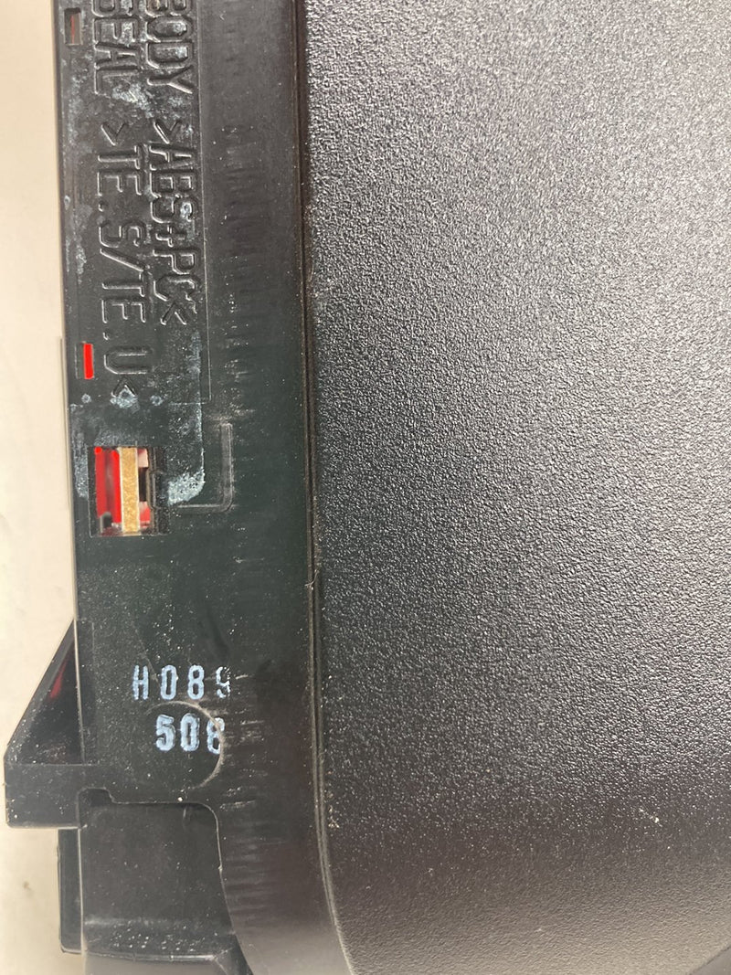 2009-2011 BMW 328i E90 Third Brake Light Center H089-508 OEM #4759M