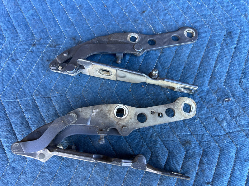 2000-2005 BMW 330xi 325xi E46 Sedan Rear Left Right Trunk Hinge Pair OEM #4778EM