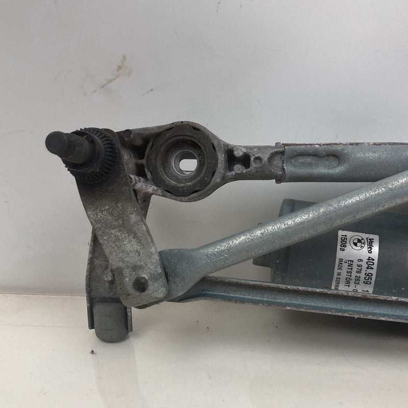 2009-2011 BMW 328i E90 Windshield Wiper Linkage Assembly 6978263 OEM #4771M