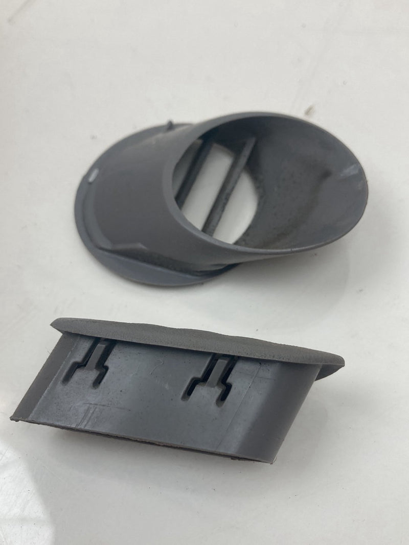 1996 Chevrolet Silverado GMT800 - Defrost Vent PN: 15959820 15714013