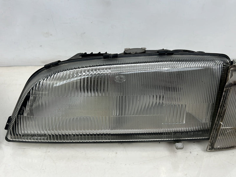 1998-2000 Volvo V70 S70 Front Left Right Headlight Lamp Pair OEM