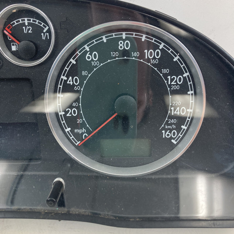 2001-2005 Volkswagen Passat Gauge Cluster Speedometer OEM #5491M