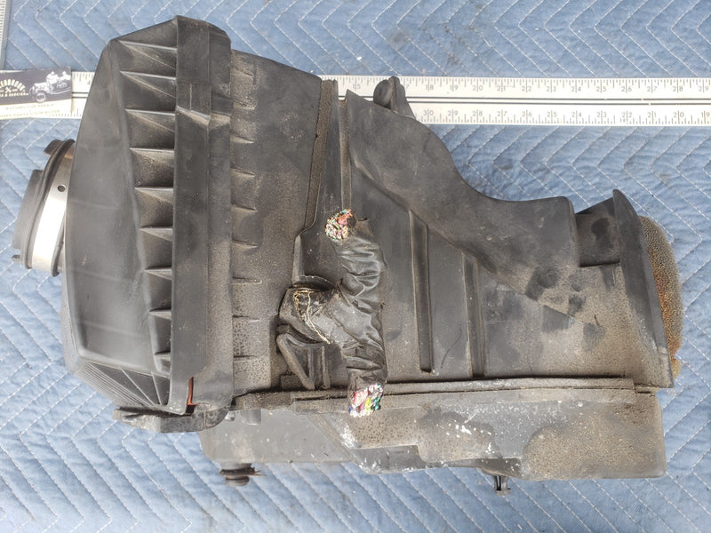 2000-2005 Chevy Impala Air Intake Box & Filter Assembly 382677 OEM #2165CN