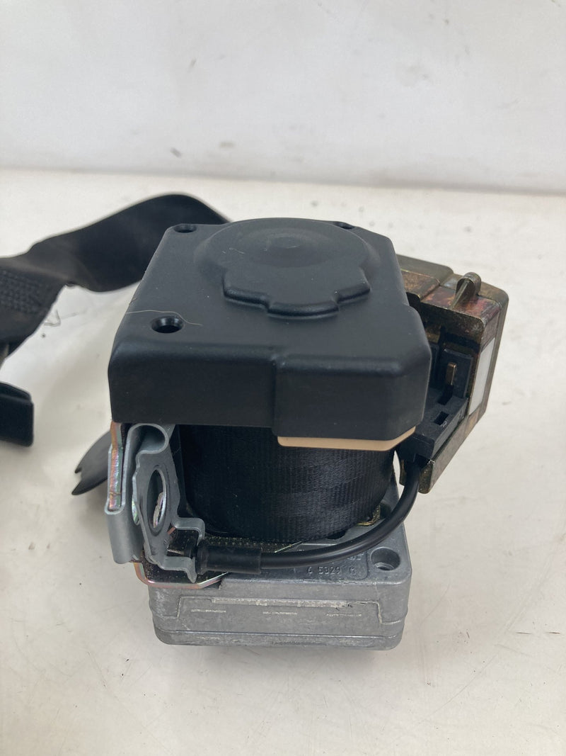 2001-2005 Volkswagen Passat Rear Seat Belt Buckle Set LH RH OEM #5544M