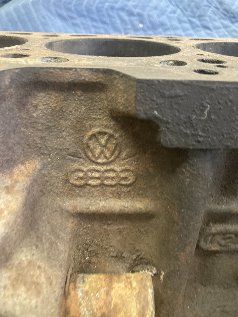 1980 Volvo 244 - Short Block