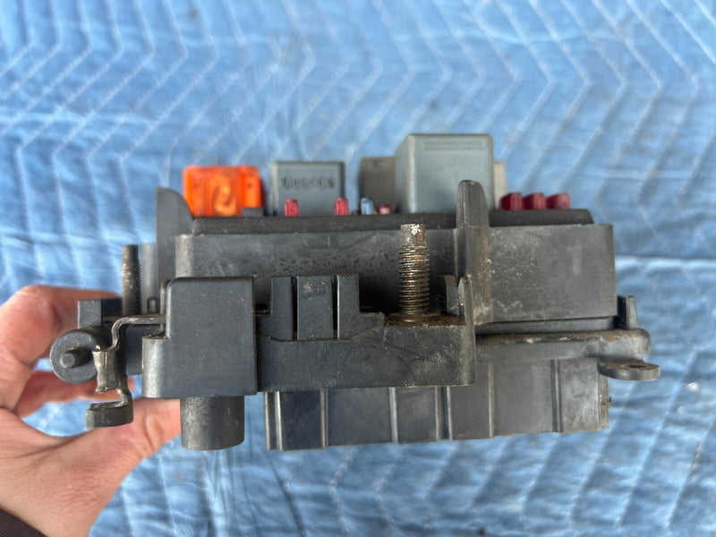1999-2002 Chevy Silverado GM 1500 2500 Relay Fuse Box Assembly 15328 OEM #1742CN