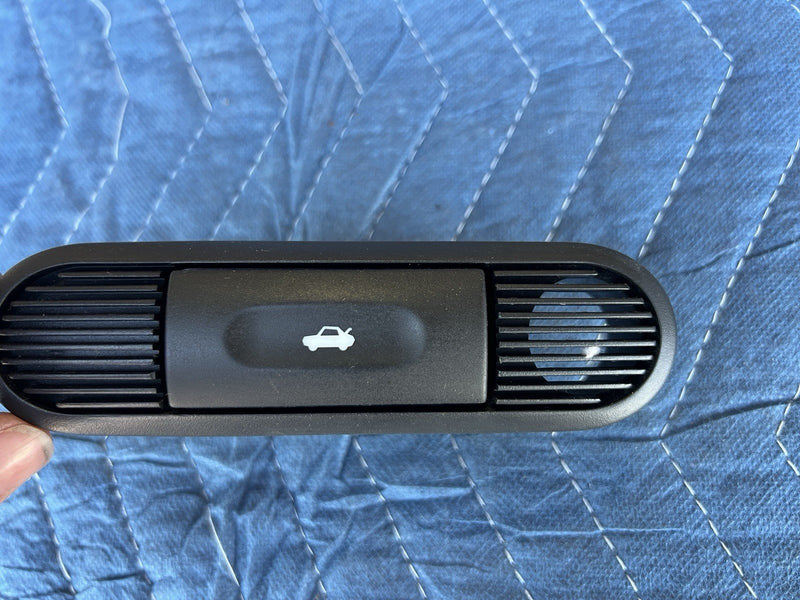 1998-2003 Jaguar XJR XJ8 Trunk Release Button & Trim Black GNC6880AA OEM #4586E