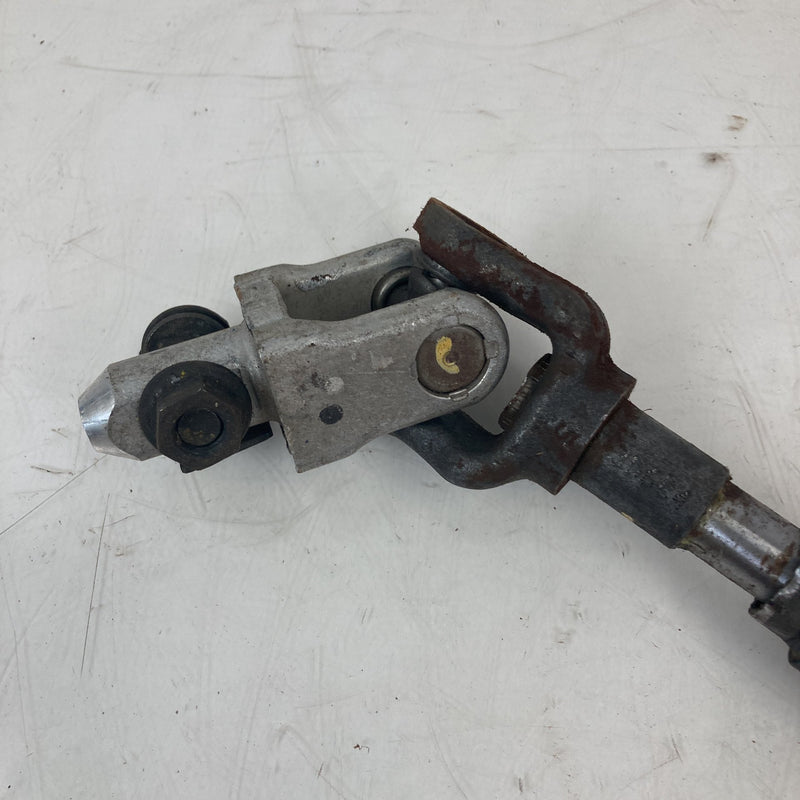2014-2019 Chevrolet Silverado GMT900 Steering Intermediate Shaft OEM #5597M
