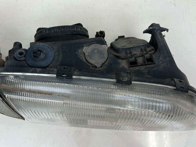 1998-2000 Volvo V70 S70 Front Left Right Headlight Lamp Pair OEM