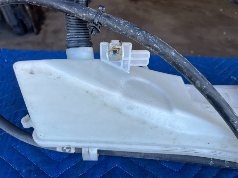 2011-2013 BMW X5 X5M E70 Windshield Wiper Fluid Reservoir Jug Tank OEM #2148EM