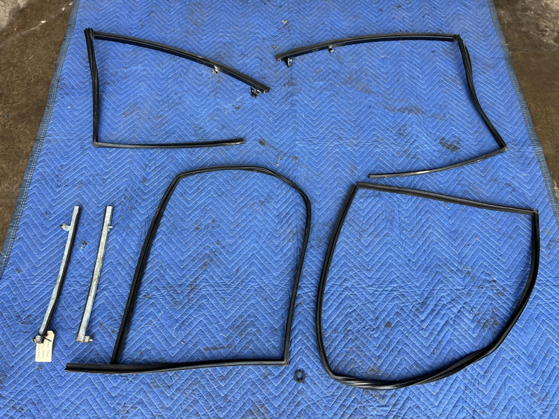 1989-1995 Volvo 740 940 Sedan Front Rear RH LH Window Track Guide Set OE #3860EM
