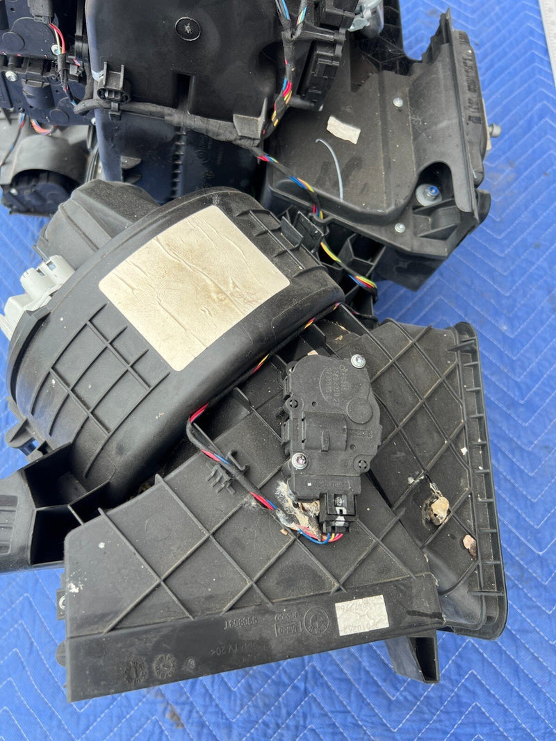 2011-2013 BMW X5 X5M E70 HVAC AC Air Box Heater Core Climate Blower OEM #2041EM