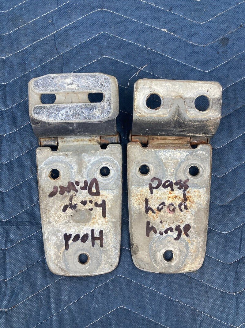 1997-2002 Jeep Wrangler TJ Left Right Hood Hinges Set Hinge OEM #3264M